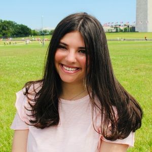 Meet your Posher, Lauren